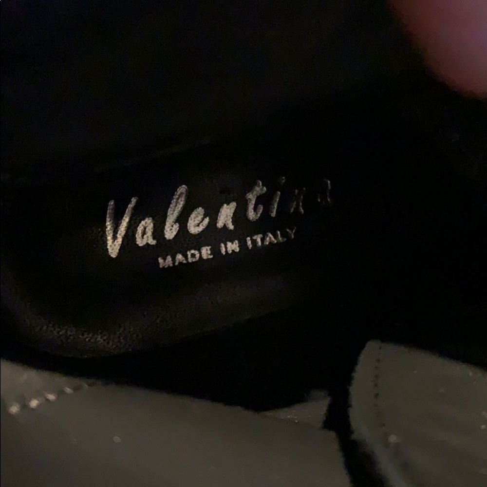 Valentina - Picture 6 of 7